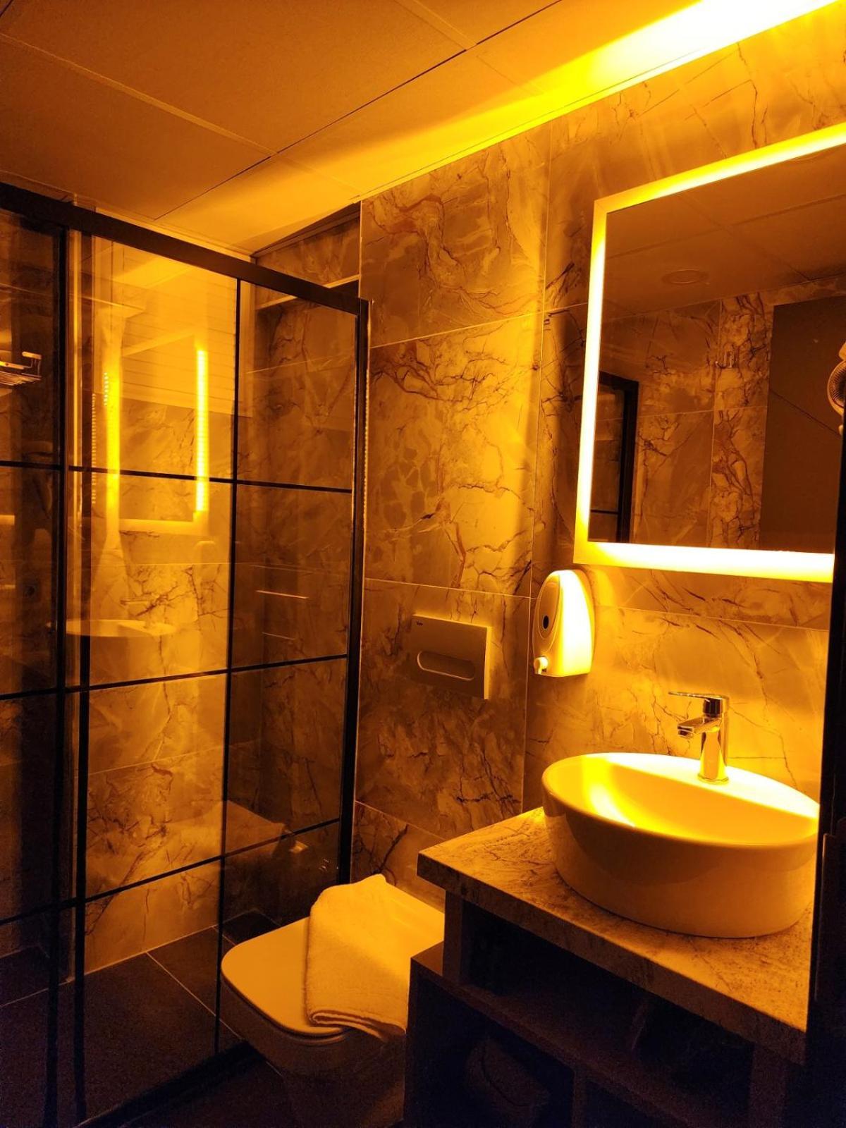 Talles City Hotel *